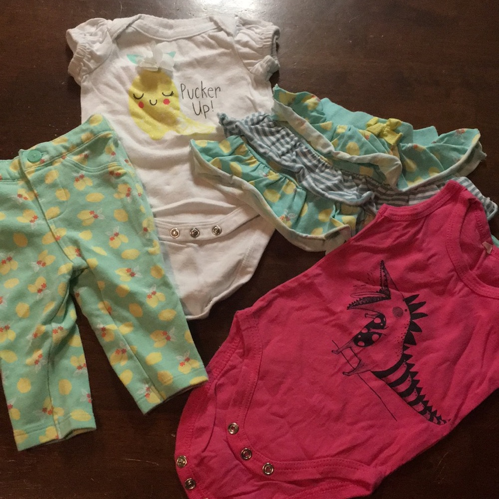 Newborn girls lot